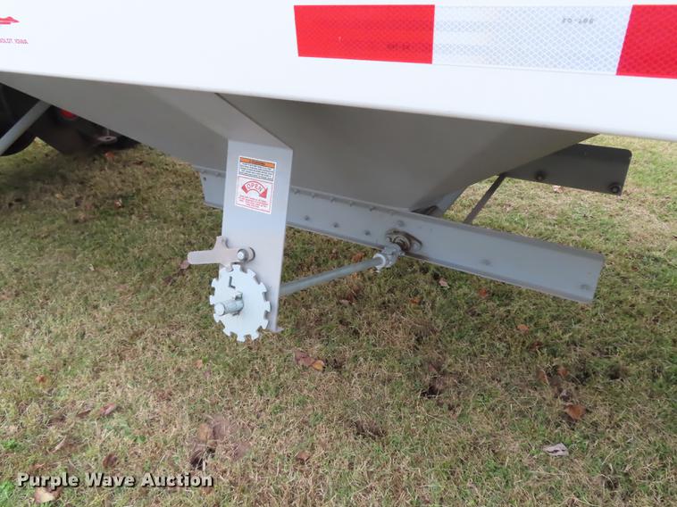 image for item DF1282 2014 Jet single hopper bottom grain trailer