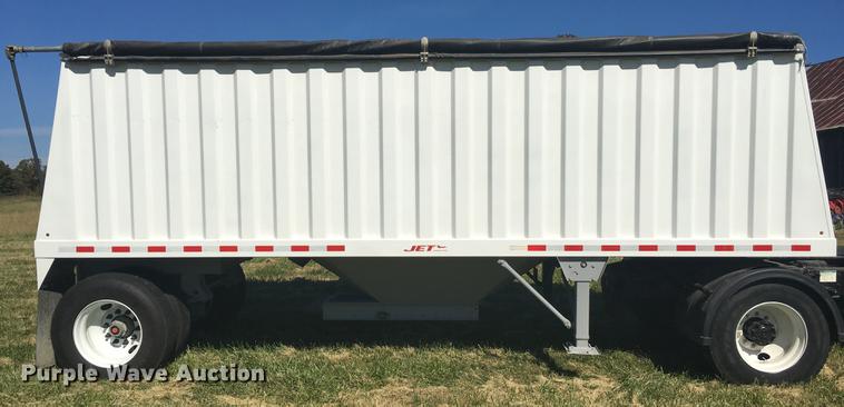 image for item DF1282 2014 Jet single hopper bottom grain trailer
