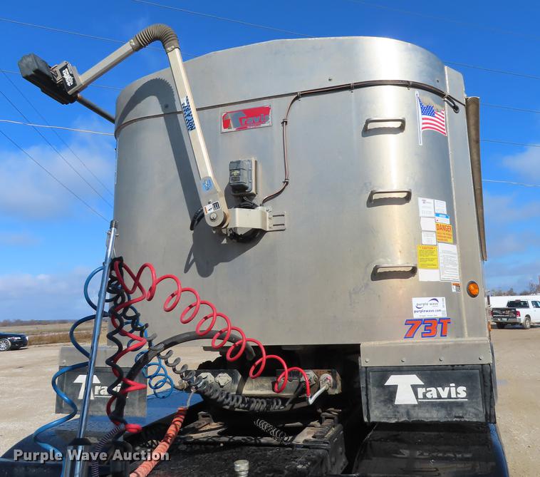 image for item DF1286 2017 Travis Vertex end dump trailer