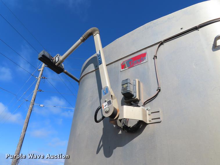 image for item DF1286 2017 Travis Vertex end dump trailer