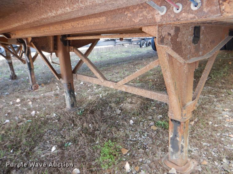 image for item DF1952 2000 Wabash dry van trailer