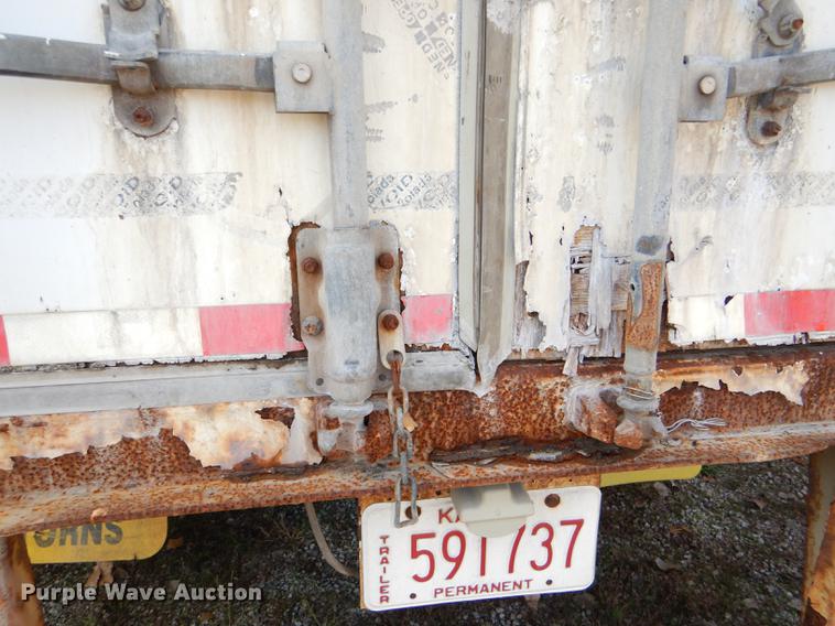 image for item DF1952 2000 Wabash dry van trailer