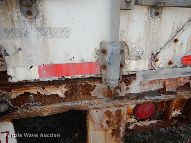 image for item DF1952 2000 Wabash dry van trailer