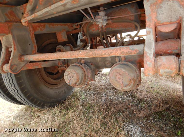 image for item DF1983 1992 Wabash SA-102CW dry van trailer