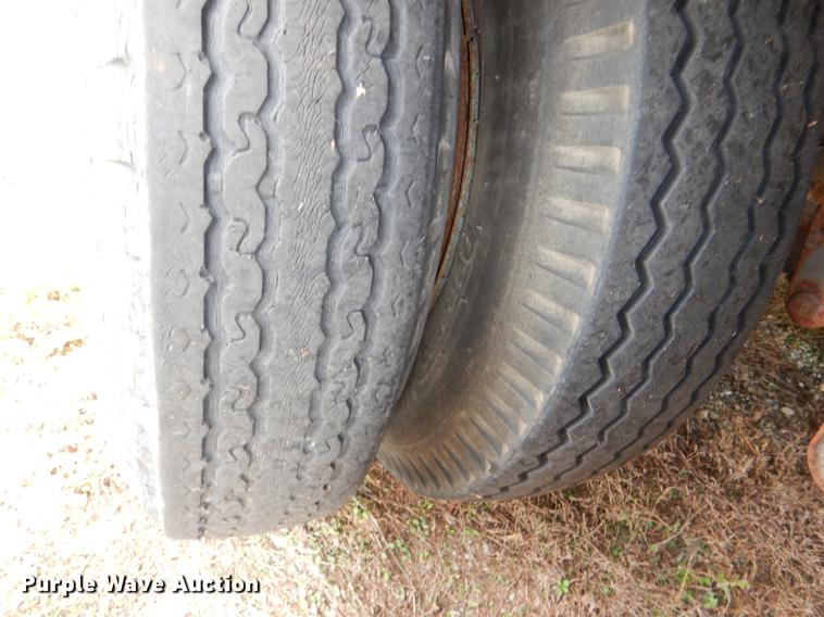 image for item DF1983 1992 Wabash SA-102CW dry van trailer