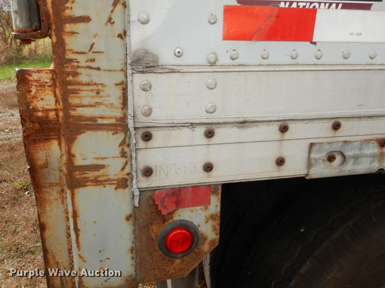 image for item DF1983 1992 Wabash SA-102CW dry van trailer