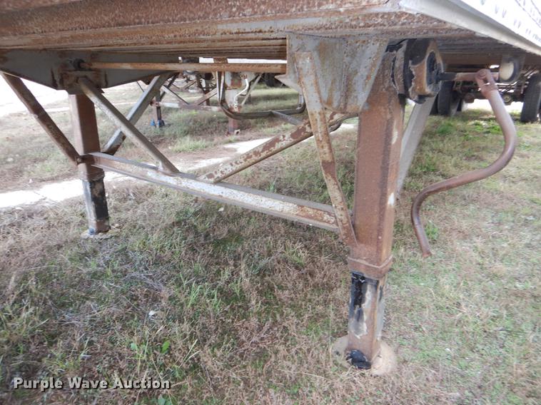 image for item DF1991 1986 Wabash FRD-102 dry van trailer