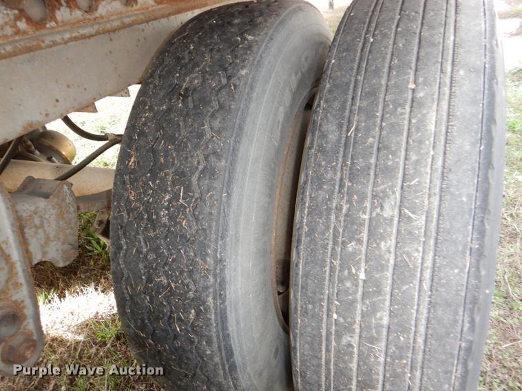 image for item DF1991 1986 Wabash FRD-102 dry van trailer