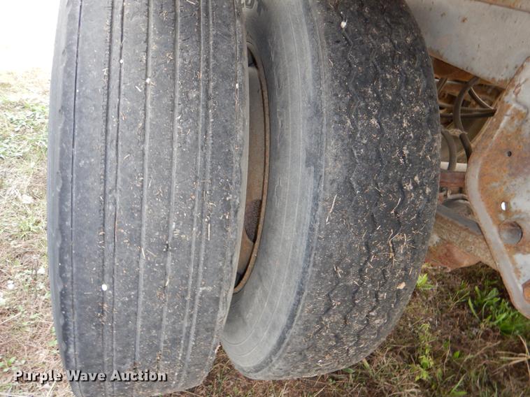 image for item DF1991 1986 Wabash FRD-102 dry van trailer