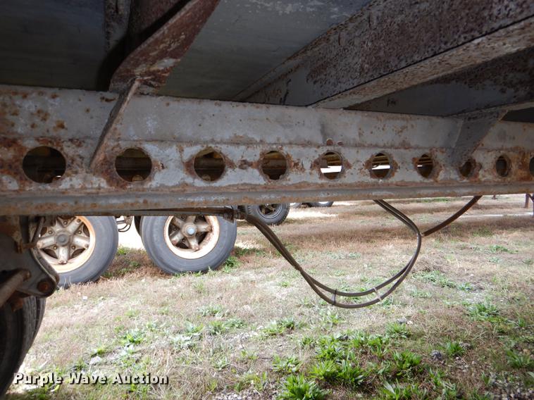 image for item DF1991 1986 Wabash FRD-102 dry van trailer