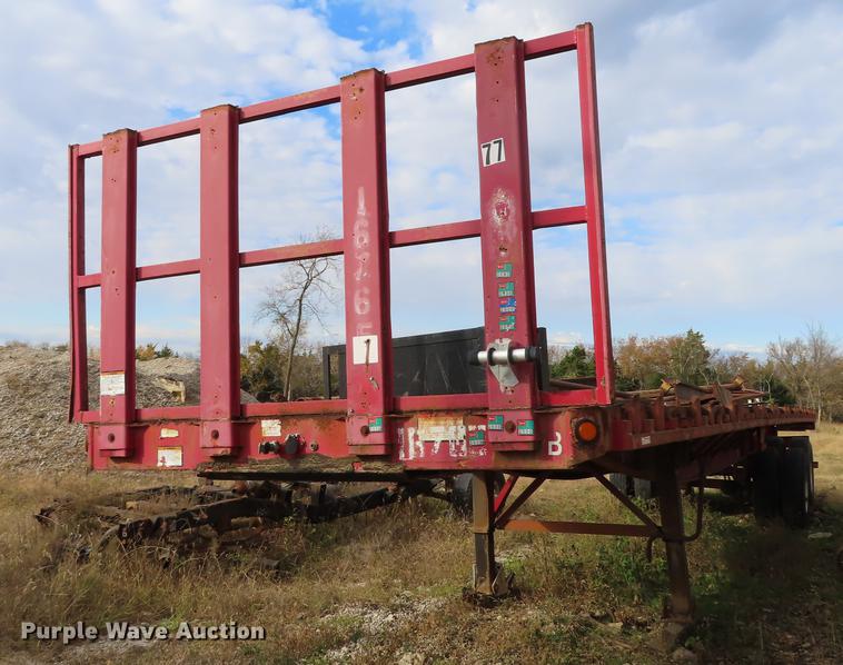 image for item DN9170 2004 Great Dane flatbed trailer