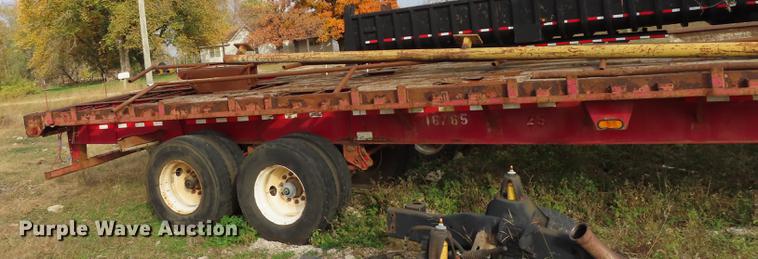 image for item DN9170 2004 Great Dane flatbed trailer