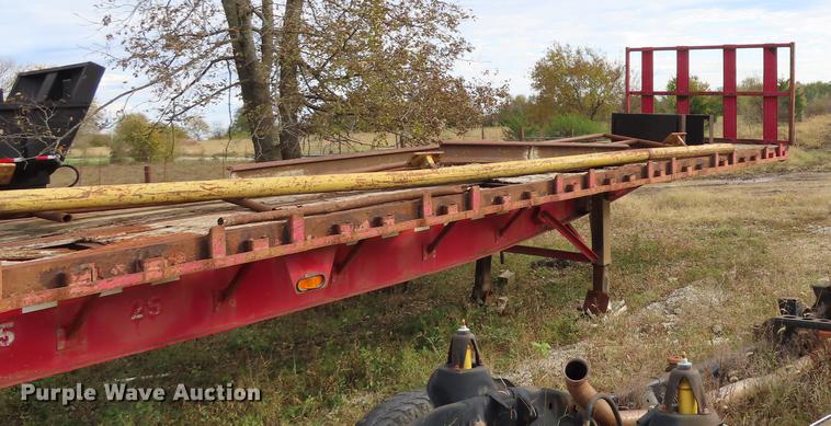 image for item DN9170 2004 Great Dane flatbed trailer