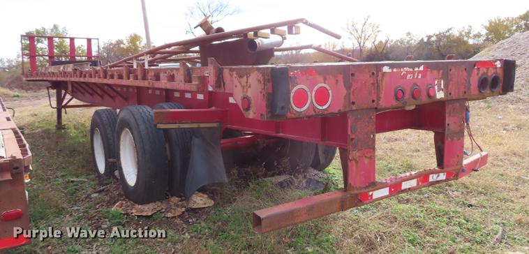 image for item DN9170 2004 Great Dane flatbed trailer