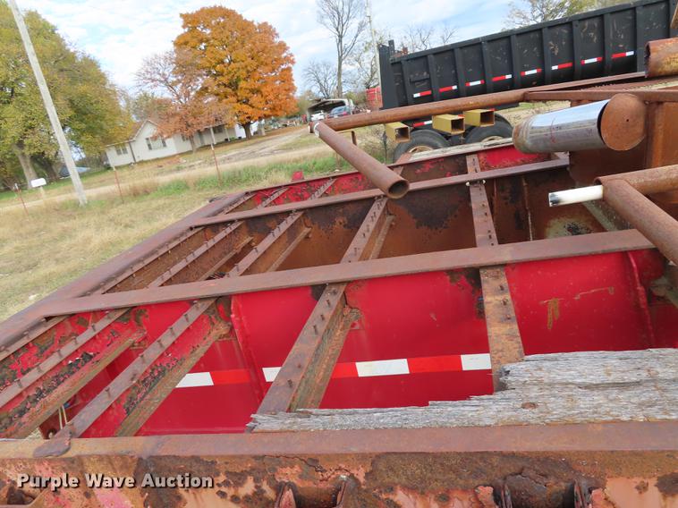 image for item DN9170 2004 Great Dane flatbed trailer
