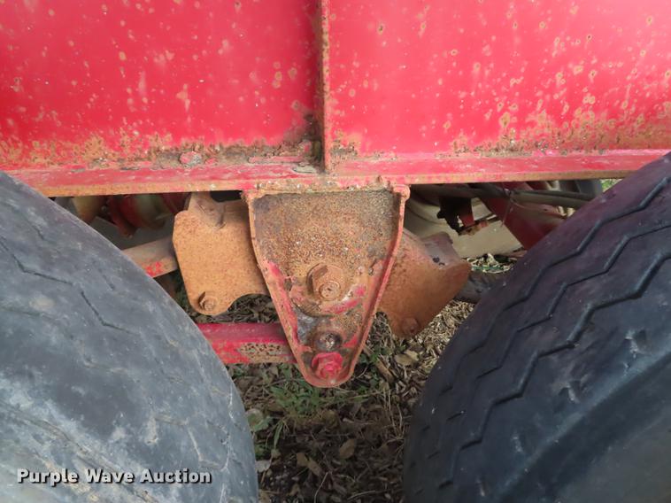 image for item DN9170 2004 Great Dane flatbed trailer