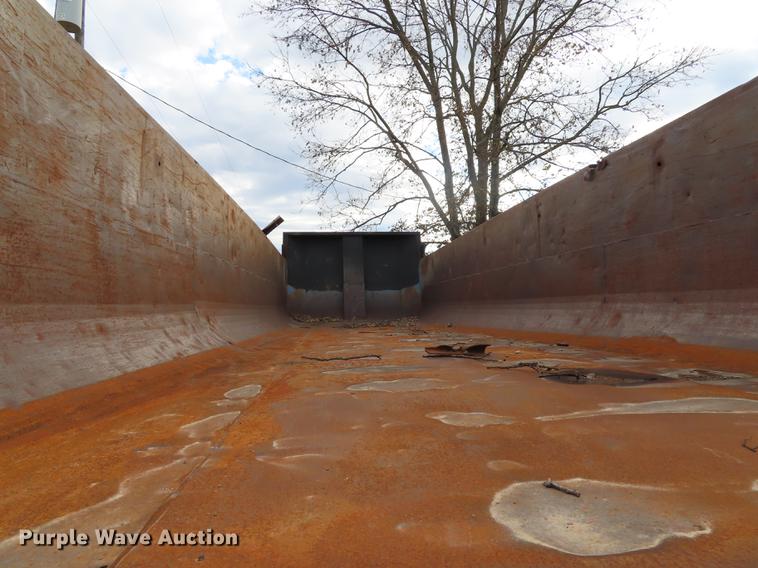 image for item DN9171 1985 Hobbs end dump trailer