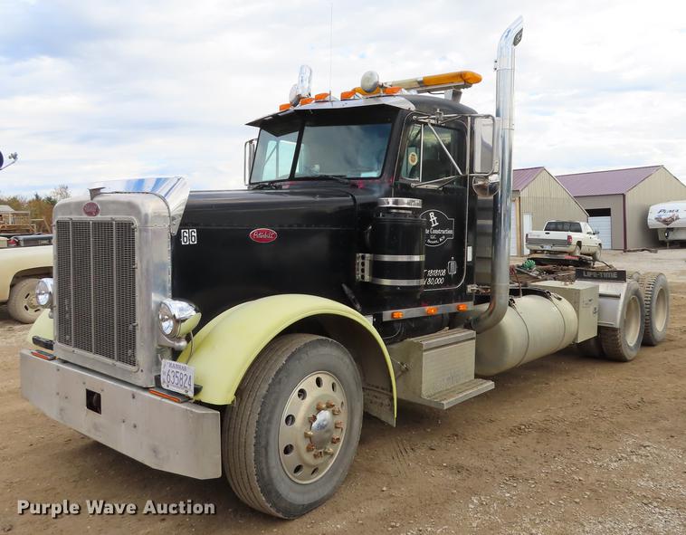 image for item DN9175 1989 Peterbilt 379 semi truck