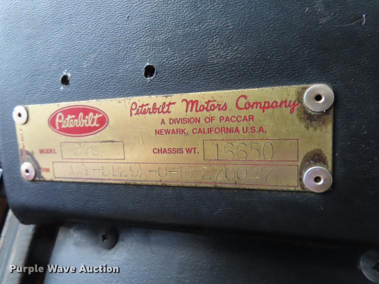 image for item DN9175 1989 Peterbilt 379 semi truck
