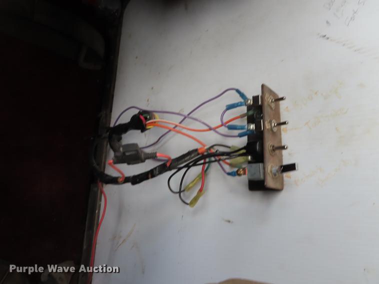 image for item DN9175 1989 Peterbilt 379 semi truck