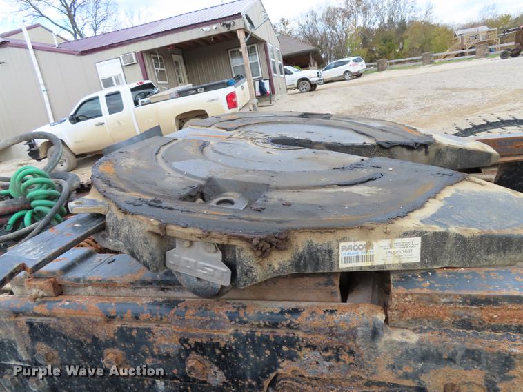 image for item DN9175 1989 Peterbilt 379 semi truck