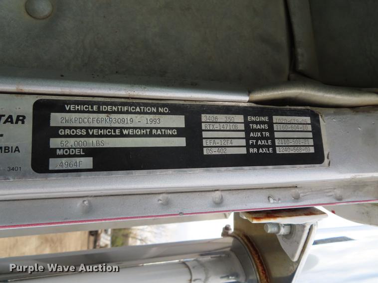 image for item DN9176 1993 Western Star 4900 semi truck