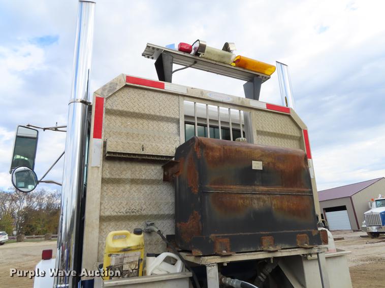 image for item DN9176 1993 Western Star 4900 semi truck