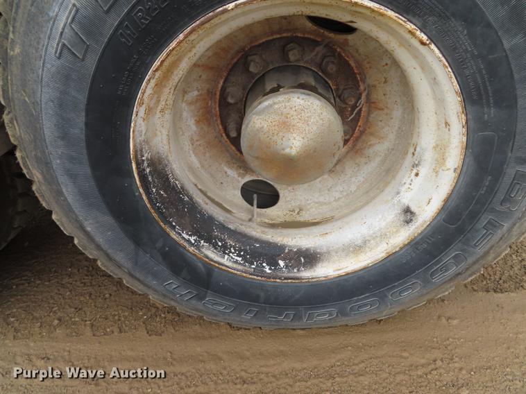 image for item DN9176 1993 Western Star 4900 semi truck