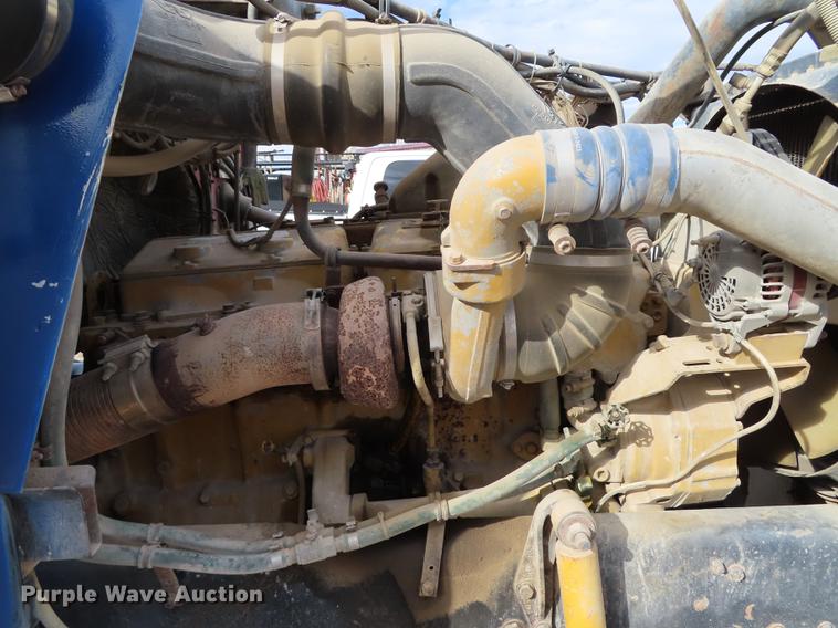 image for item DN9176 1993 Western Star 4900 semi truck