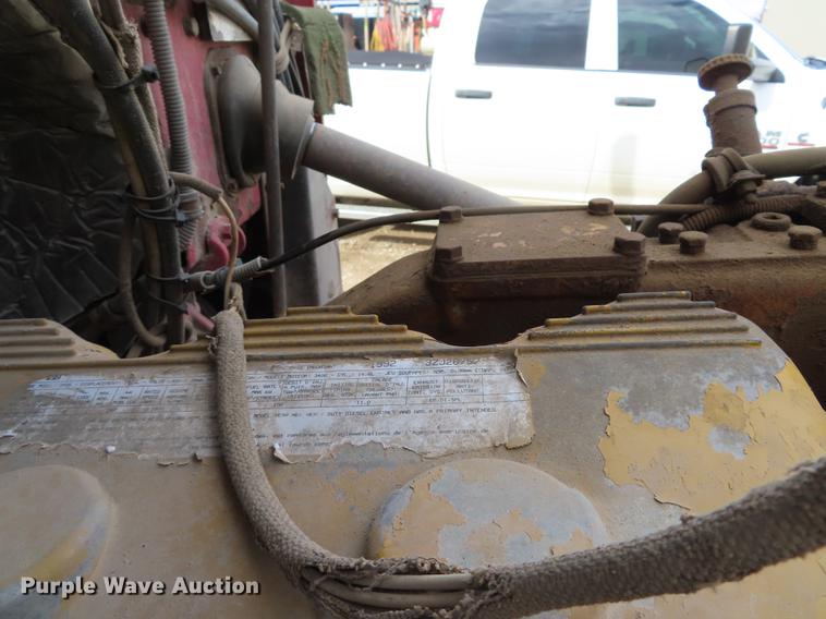 image for item DN9176 1993 Western Star 4900 semi truck