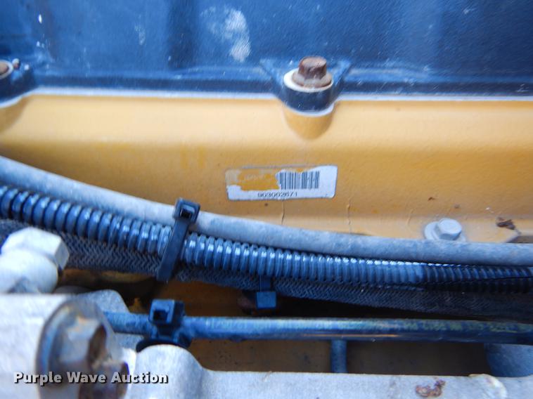 image for item EW9540 2015 Caterpillar CT660 truck cab and chassis