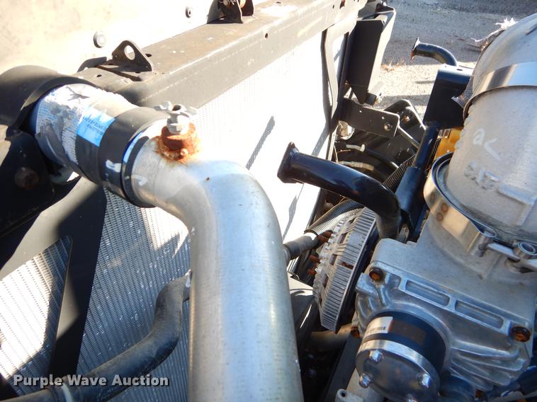 image for item EW9540 2015 Caterpillar CT660 truck cab and chassis