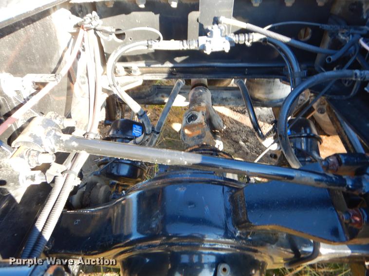 image for item EW9540 2015 Caterpillar CT660 truck cab and chassis