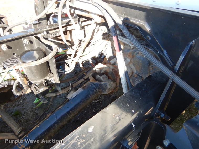 image for item EW9540 2015 Caterpillar CT660 truck cab and chassis