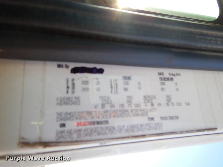 image for item EW9540 2015 Caterpillar CT660 truck cab and chassis