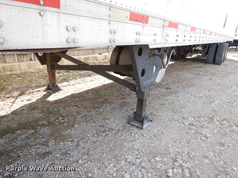 image for item EW9543 2005 Utility 300R refrigerated van trailer