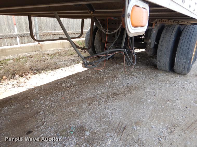 image for item EW9543 2005 Utility 300R refrigerated van trailer