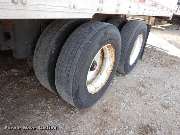 image for item EW9543 2005 Utility 300R refrigerated van trailer