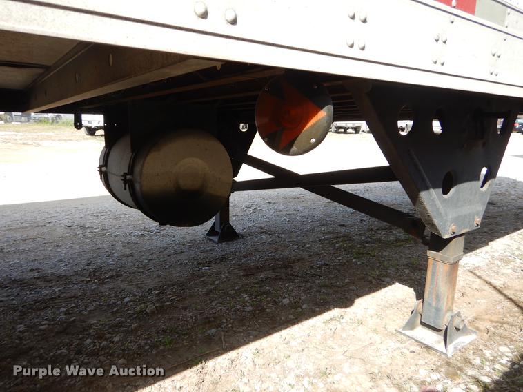 image for item EW9543 2005 Utility 300R refrigerated van trailer