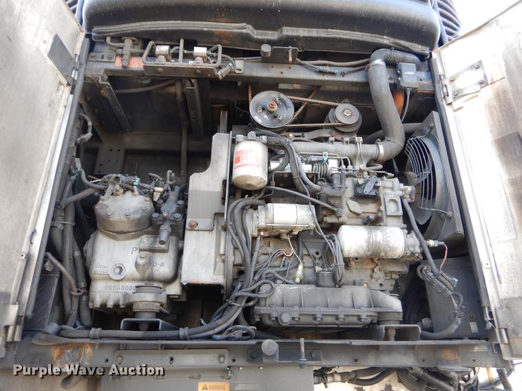 image for item EW9543 2005 Utility 300R refrigerated van trailer