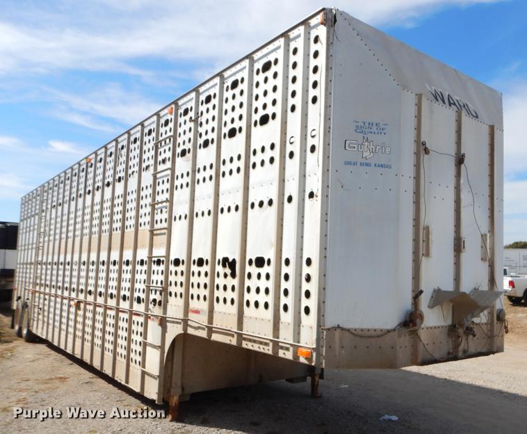 image for item EW9544 1996 Guthrie livestock trailer