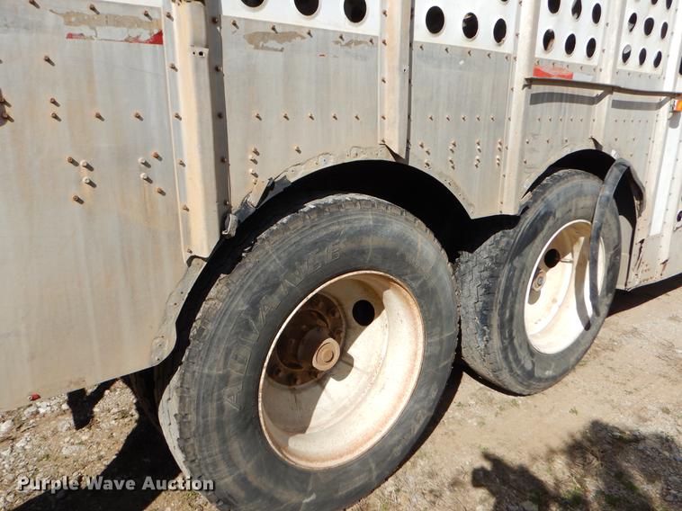 image for item EW9544 1996 Guthrie livestock trailer