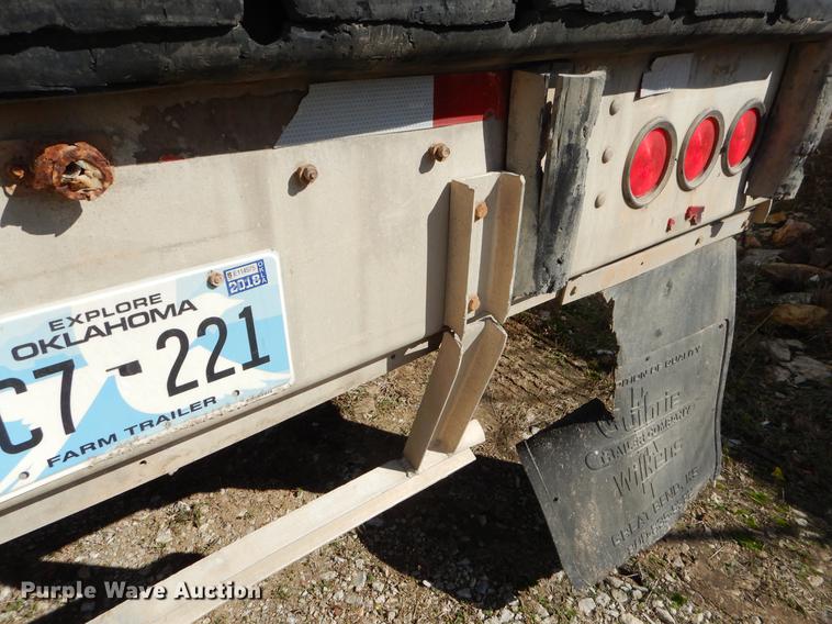 image for item EW9544 1996 Guthrie livestock trailer