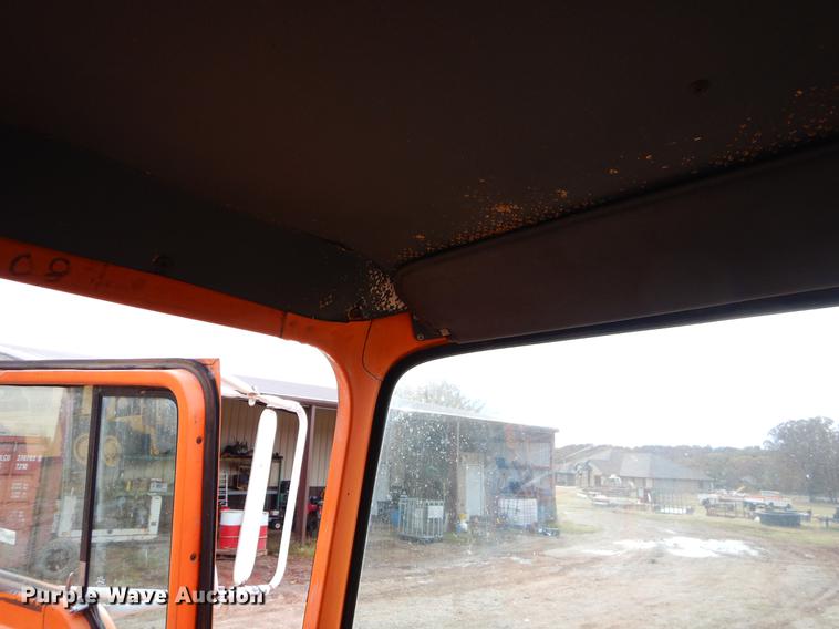 image for item EW9578 1989 Ford 800 yard truck