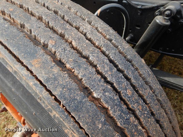 image for item EW9578 1989 Ford 800 yard truck