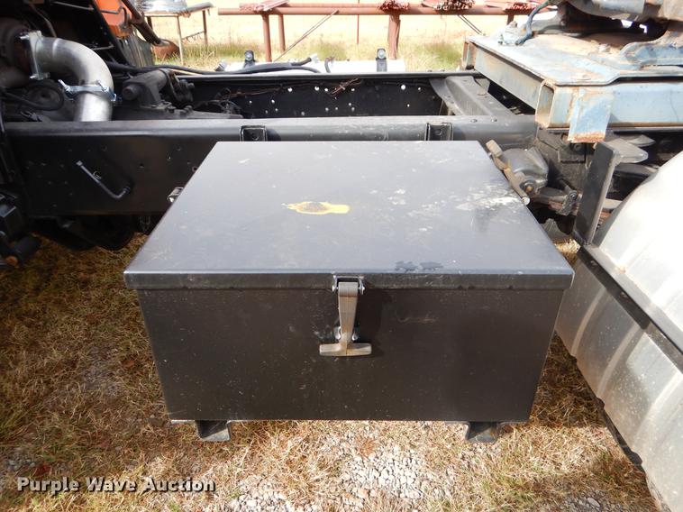 image for item EW9578 1989 Ford 800 yard truck