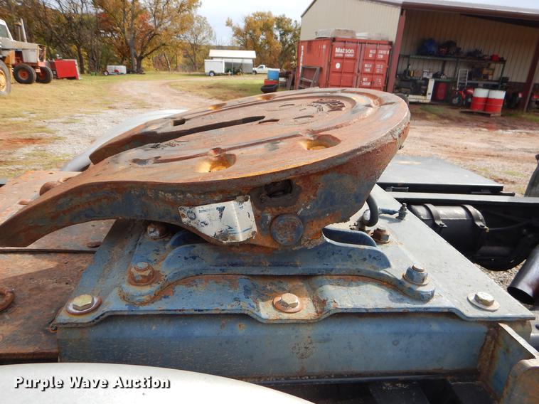 image for item EW9578 1989 Ford 800 yard truck