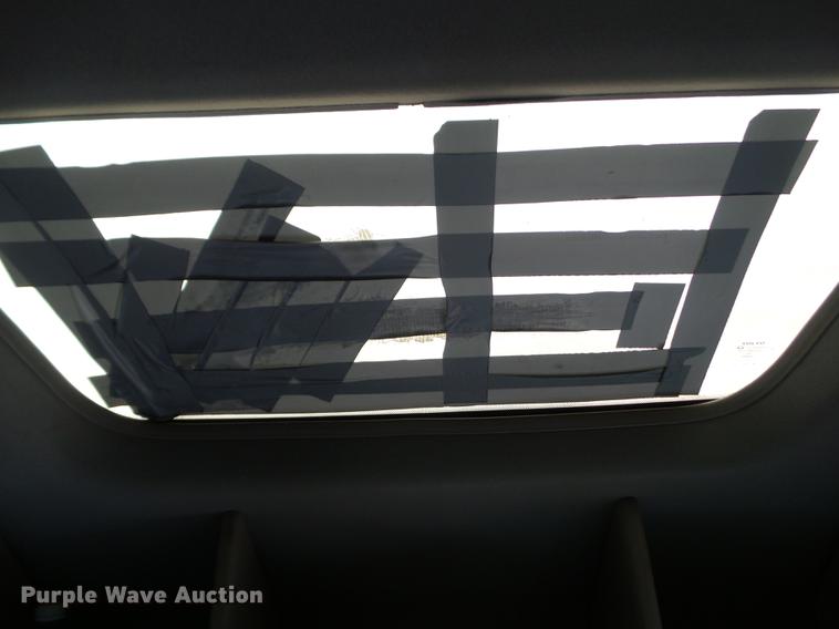 image for item L5719 2007 Volvo VNL semi truck