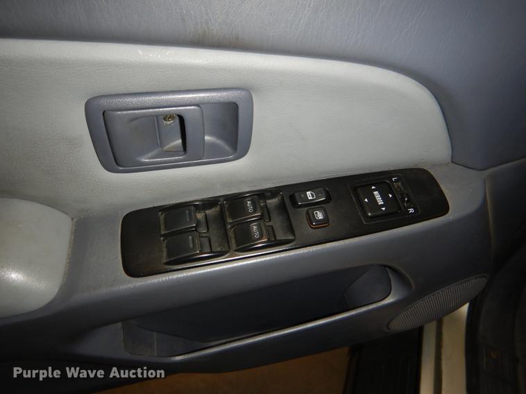 image for item DD8970 2000 Toyota 4Runner SUV