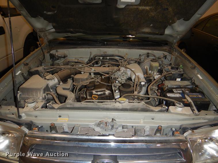 image for item DD8970 2000 Toyota 4Runner SUV